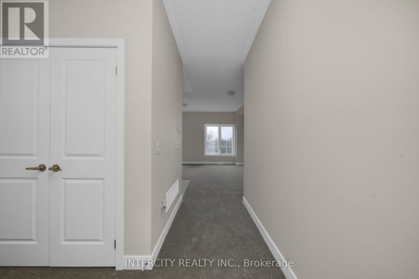 Bedroom 3 - Blk 7 Unit 2 - 102 Walden Drive, Shelburne, ON L9V3Y1 Photo 4