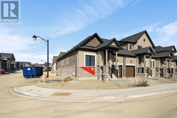 Kitchen - Blk7 Th 32 - 21 Sunbird Way, Halton Hills, ON X0X0X0 Photo 2