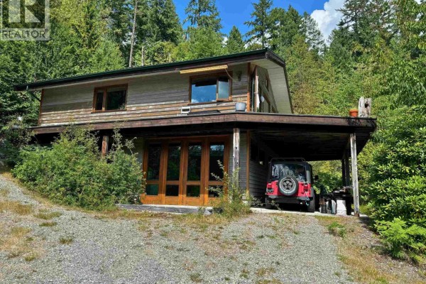 Block R Jakes Landing, Egmont, BC V0N1N0 Photo 5