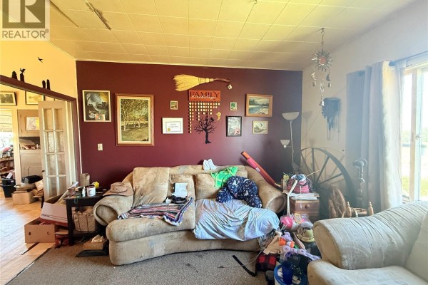 Living room - Bowery Acres, Arlington Rm No  79, SK S0N2M0 Photo 5