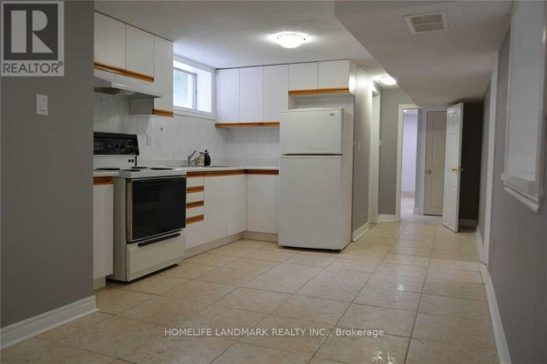 Bsmnt - 190 Barrie Street, Bradford West Gwillimbury, ON L3Z1R6 Photo 4