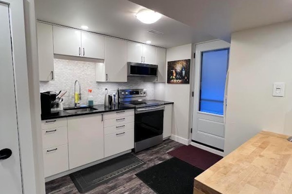 Bsmnt - 208 Rosemount Avenue, Toronto, ON M9N3C3 Photo 5