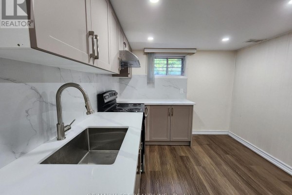 Kitchen - Bsmt - 105 Crocus Drive, Toronto, ON M1R4T3 Photo 3
