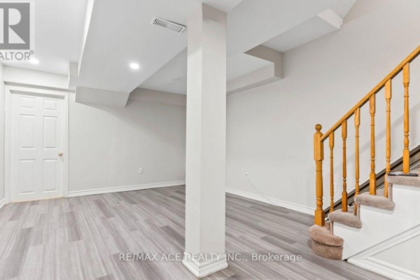 Bsmt - 106 Tara Crescent, Markham, ON L3S4S8 Photo 4