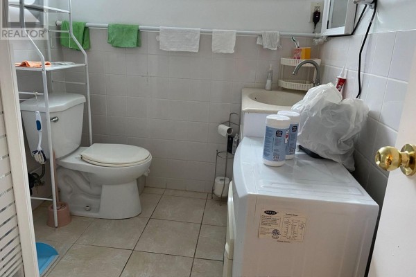 Bsmt - 112 Combermere Drive, Toronto, ON M3A2W8 Photo 5