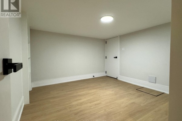 Bedroom 2 - Bsmt - 116 Bellevue Avenue, Toronto, ON M5T2N9 Photo 4