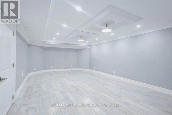 Bsmt - 121 Livingstone Street E, Barrie, ON L4M6X5 Photo 5