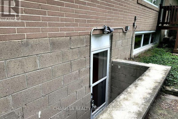 Bsmt - 1238 Donlea Crescent, Oakville, ON L6J1V7 Photo 4