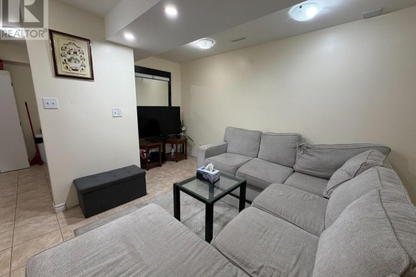Bsmt - 124 Herdwick Street, Brampton, ON L6S0A7 Photo 5