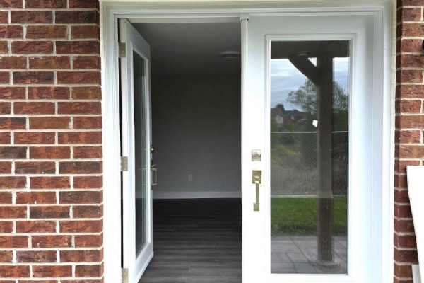 Living room - Bsmt - 137 Jack Potts Way, Clarington, ON L1E0E8 Photo 2