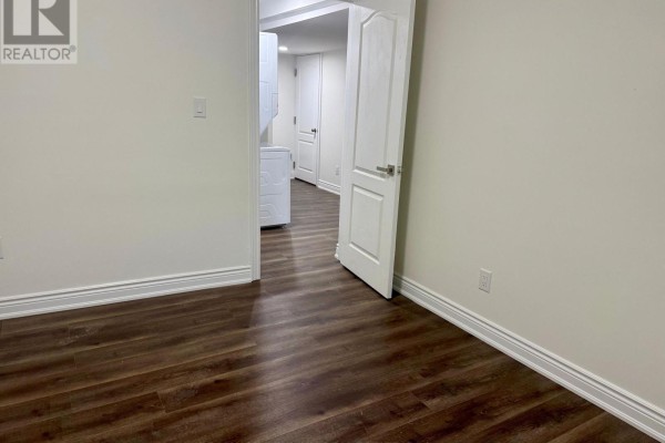 Bsmt - 1527 Princelea Place, Mississauga, ON L5M3N9 Photo 4