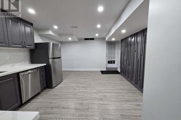 Kitchen - Bsmt - 1555 Dunedin Crescent, Oshawa, ON L1K0V1 Photo 4
