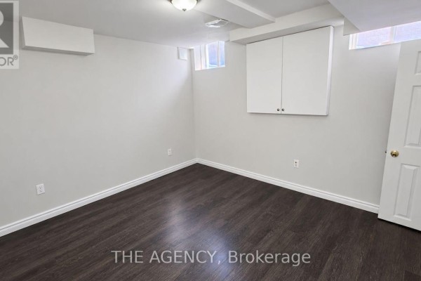 Bsmt - 16 Bobcat Terrace, Toronto, ON M1B6G5 Photo 5