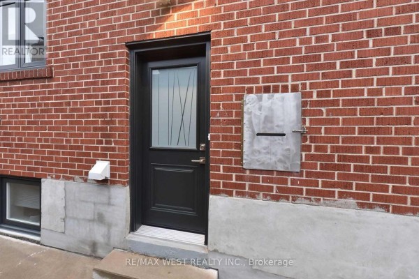 Bsmt - 168 Strathnairn Avenue, Toronto, ON, photo 2