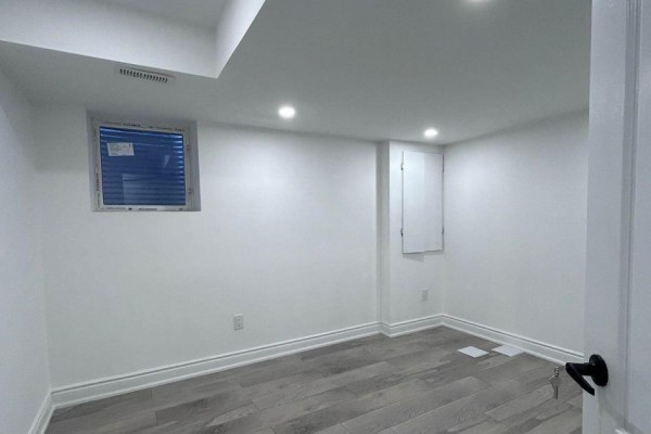 Bedroom 2 - Bsmt - 172 Fandango Drive, Brampton, ON L6X0L6 Photo 4