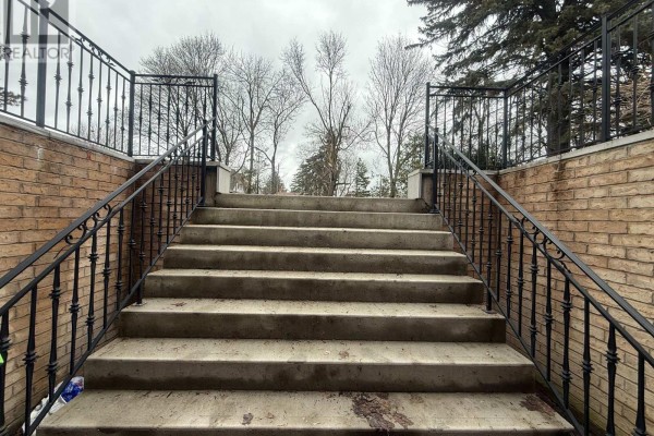 Bsmt - 19 Honeybourne Crescent, Markham, ON, photo 3