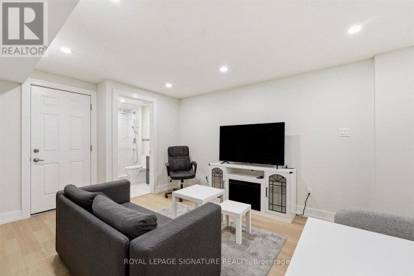 Living room - Bsmt - 1945 Davenport Road, Toronto, ON M6N1C3 Photo 2