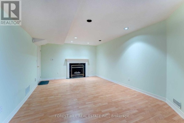 Bedroom 2 - Bsmt - 198 Homewood Avenue, Toronto, ON M2M1K6 Photo 2