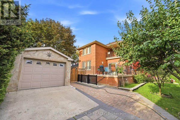 Bsmt - 2 Denvale Road, Toronto, ON, photo 3