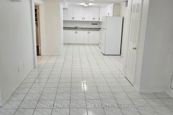 Bsmt - 2 Viewmark Drive, Richmond Hill, ON, photo 3