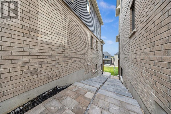Bsmt - 2148 Verne Bowen Street, Oshawa, ON L1L0S1 Photo 3