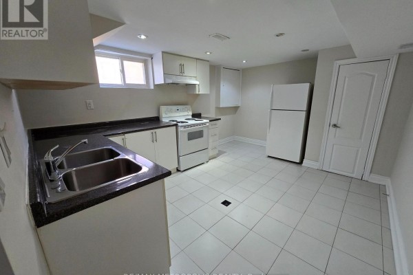 Bsmt - 238 Toronto Avenue, Oshawa, ON, photo 3