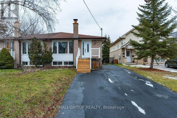 Kitchen - Bsmt - 25 Hillview Drive, Newmarket, ON L3Y4Y3 Photo 2