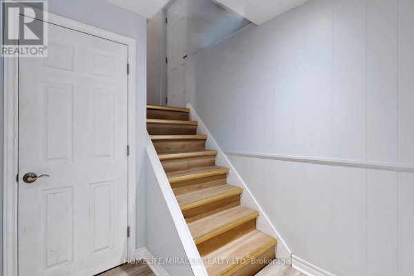 Bsmt - 253 Wilson Road N, Oshawa, ON L1G6E3 Photo 5