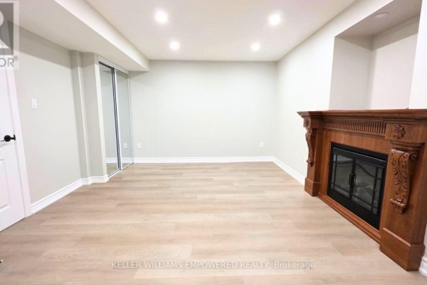 Bsmt - 26 Raffia Avenue, Richmond Hill, ON L4E4M9 Photo 5