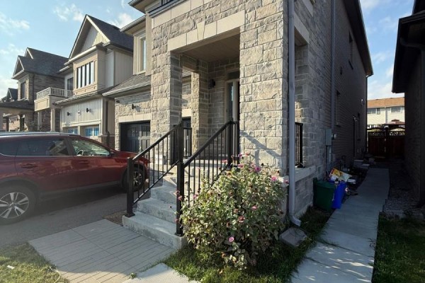Bsmt - 289 Fleetwood Drive, Oshawa, ON L1K3E8 Photo 2