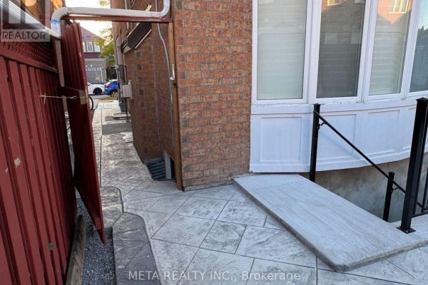 Kitchen - Bsmt - 29 Bald Eagle Avenue, Toronto, ON M1B6E9 Photo 3