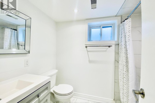 Bsmt - 30 Flamborough Drive, Toronto, ON M6M2R4 Photo 4