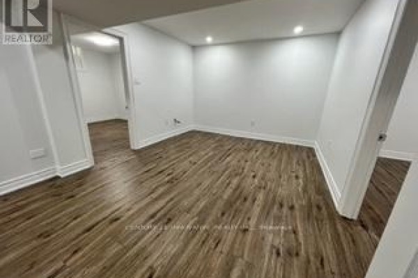 Eating area - Bsmt - 300 Woodspring Avenue, Newmarket, ON L3X3B1 Photo 4
