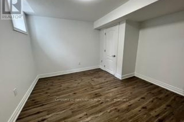 Bedroom - Bsmt - 300 Woodspring Avenue, Newmarket, ON L3X3B1 Photo 5