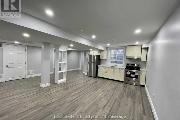 Living room - Bsmt - 32 Stephanie Avenue, Brampton, ON L6Y0R8 Photo 3
