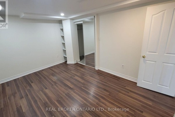 Laundry room - Bsmt - 3298 Cambourne Crescent, Mississauga, ON L5N5P7 Photo 3