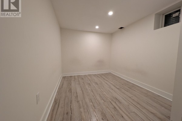 Bsmt - 33 Trammell Lane, Brampton, ON L6Y4J3 Photo 5