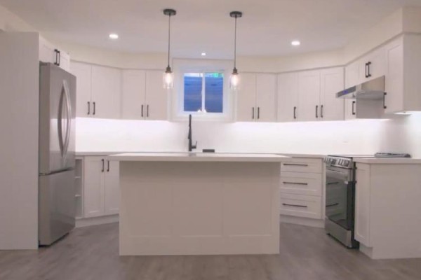 Kitchen - Bsmt - 3334 Mintwood Circle, Oakville, ON L6H0N6 Photo 3