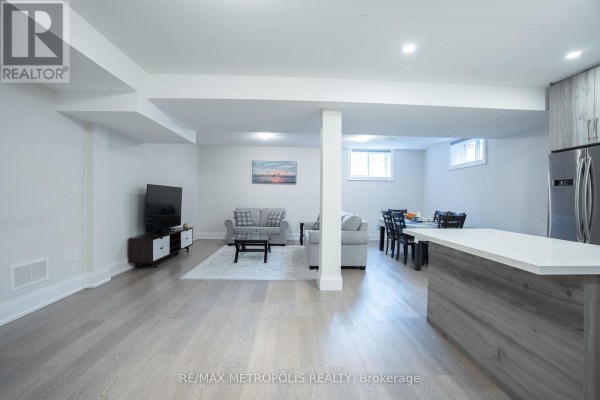 Bsmt - 34 Euclid Avenue, Toronto, ON M6J2J6 Photo 2