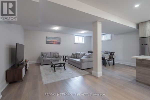 Bsmt - 34 Euclid Avenue, Toronto, ON M6J2J6 Photo 3