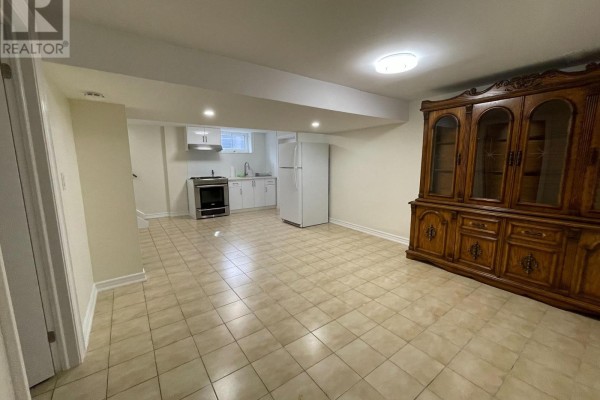Bsmt - 384 Maple Leaf Drive, Toronto, ON M6L1P6 Photo 2