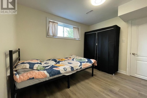Bsmt - 384 Maple Leaf Drive, Toronto, ON M6L1P6 Photo 5