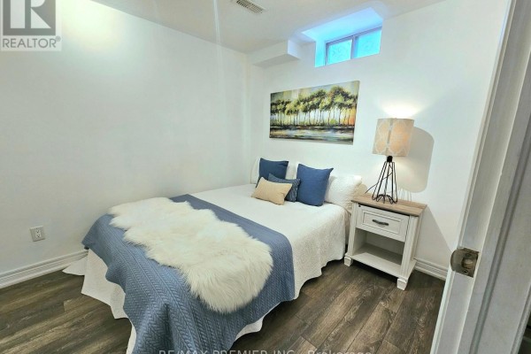 Bsmt - 3900 Arvona Place, Mississauga, ON L5M0Y5 Photo 4