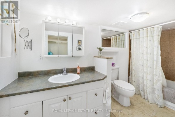 Bsmt - 4 Linton Avenue, Toronto, ON M1N1W6 Photo 5
