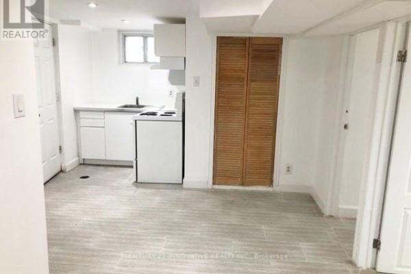 Kitchen - Bsmt - 42 St Dunstan Drive, Toronto, ON M1L2V5 Photo 3