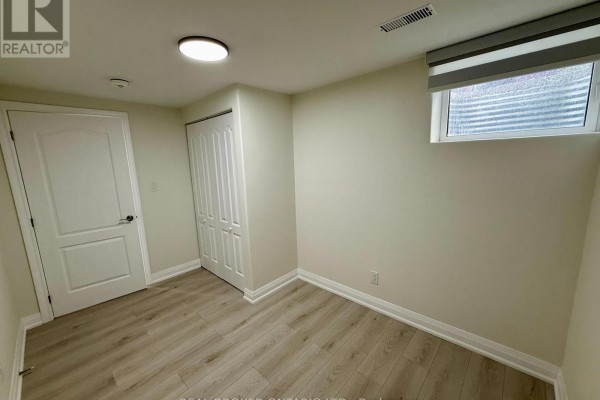 Bsmt - 42 Sunnyview Road, Brampton, ON L7A3E4 Photo 5