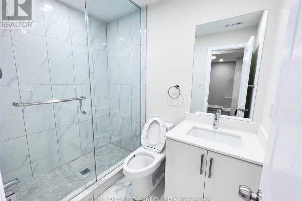 Bsmt - 43 Portage Avenue, Richmond Hill, ON L4E2Z5 Photo 5