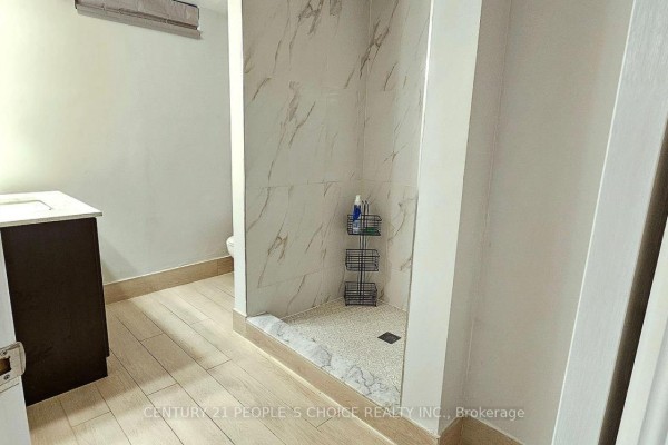 Bsmt - 43 Ramblewood Lane, Vaughan, ON L4J6R8 Photo 4