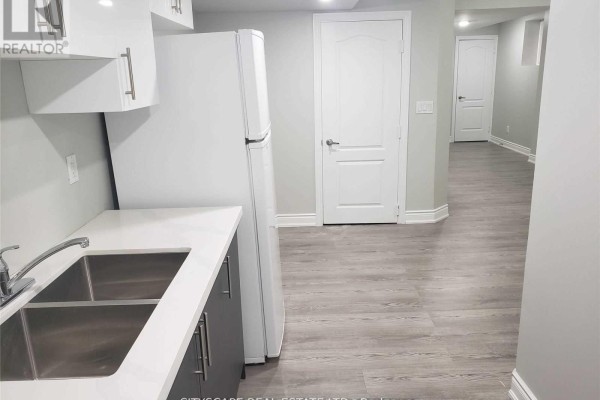 Bathroom - Bsmt - 4375 Trail Blazer Way, Mississauga, ON L5R0C5 Photo 5