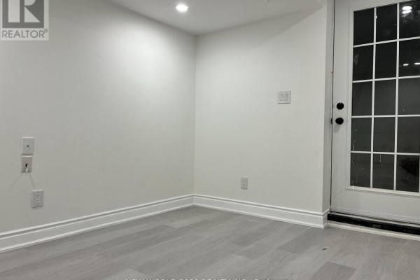 Bsmt - 4718 Centretown Way, Mississauga, ON L5R0C9 Photo 2